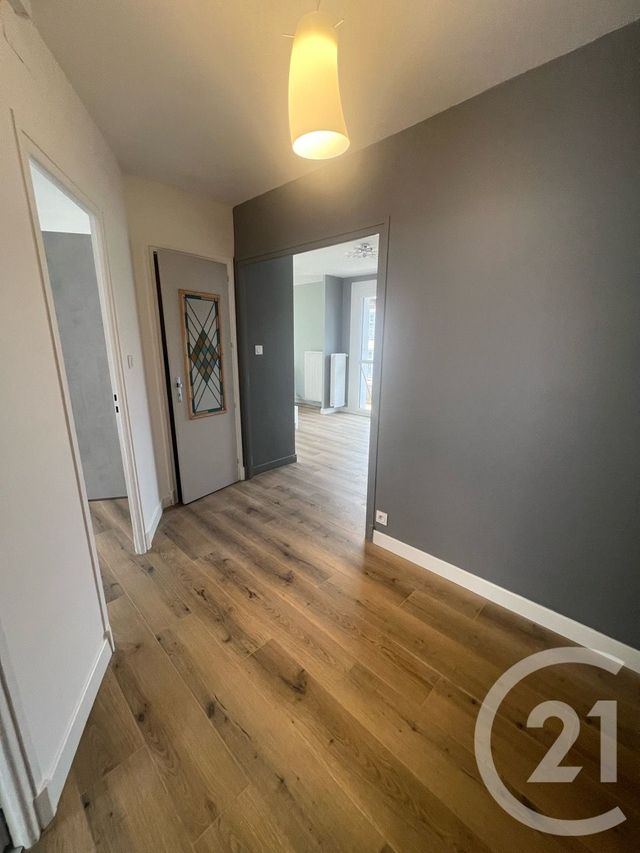Appartement F5 à vendre - 6 pièces - 94.0 m2 - AURILLAC - 15 - AUVERGNE - Century 21 Pradel Immobilier