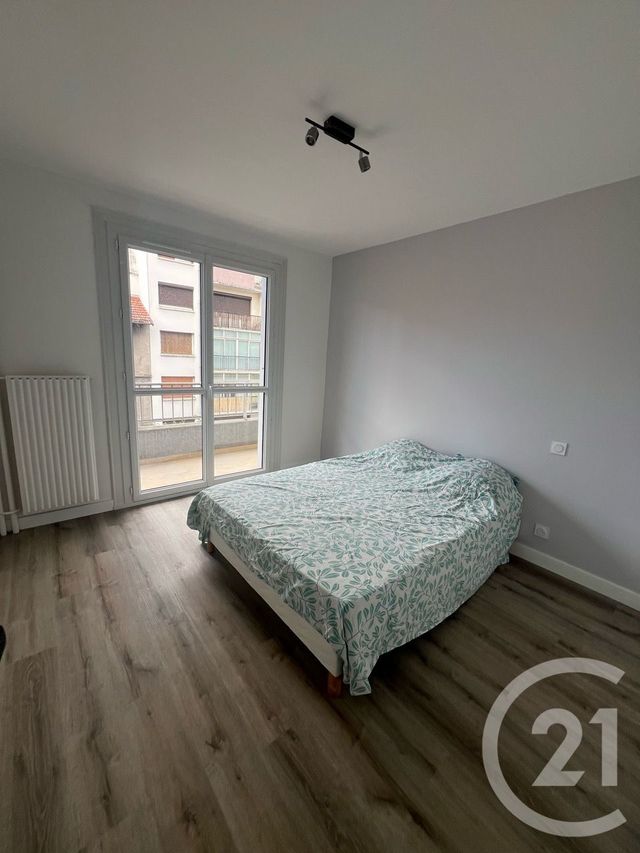 Appartement F5 à vendre - 6 pièces - 94.0 m2 - AURILLAC - 15 - AUVERGNE - Century 21 Pradel Immobilier