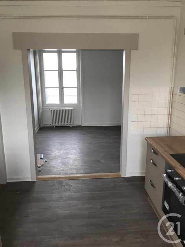 Appartement T3 à louer - 3 pièces - 51.0 m2 - AURILLAC - 15 - AUVERGNE - Century 21 Pradel Immobilier