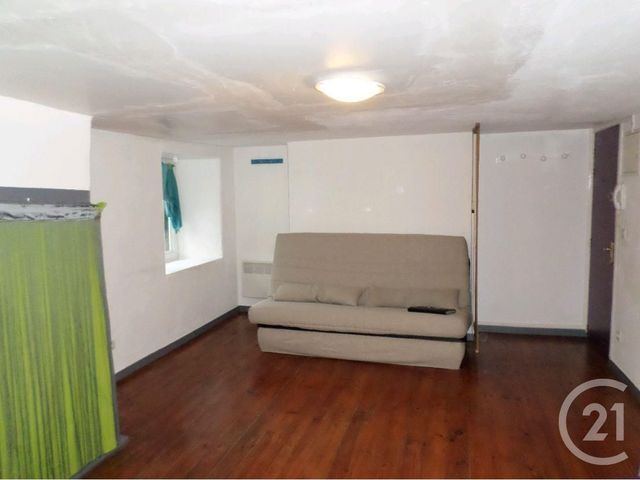 Afficher la photo en grand Appartement Studio à louer - 1 pièce - 24.6 m2 - AURILLAC - 15 - AUVERGNE - Century 21 Pradel Immobilier