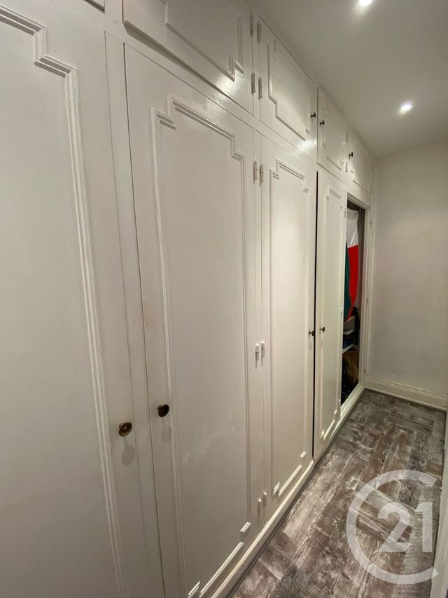 Afficher la photo en grand Appartement F8 à vendre - 8 pièces - 132.0 m2 - AURILLAC - 15 - AUVERGNE - Century 21 Pradel Immobilier