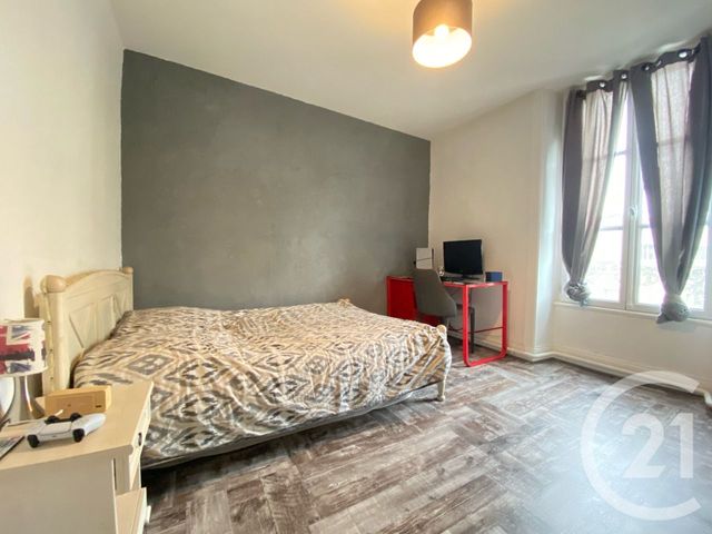 Afficher la photo en grand Appartement F8 à vendre - 8 pièces - 132.0 m2 - AURILLAC - 15 - AUVERGNE - Century 21 Pradel Immobilier