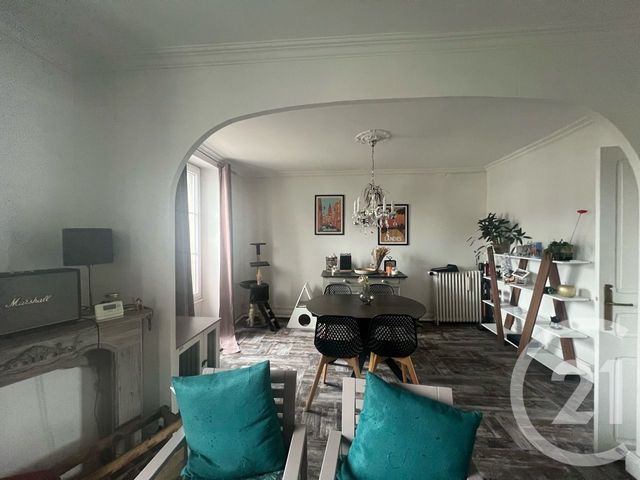 Appartement F8 à vendre - 8 pièces - 132.0 m2 - AURILLAC - 15 - AUVERGNE - Century 21 Pradel Immobilier