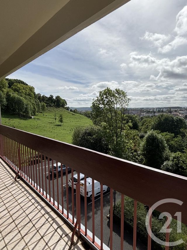 Appartement T3 à louer - 3 pièces - 65.0 m2 - AURILLAC - 15 - AUVERGNE - Century 21 Pradel Immobilier