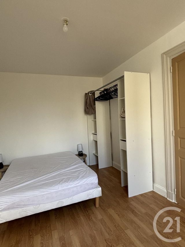 Appartement T2 à louer - 2 pièces - 43.0 m2 - AURILLAC - 15 - AUVERGNE - Century 21 Pradel Immobilier