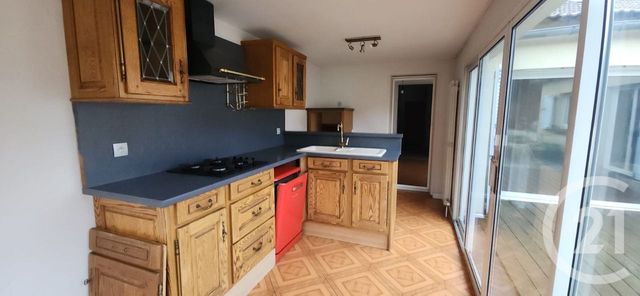Appartement F3 à vendre - 3 pièces - 92.22 m2 - AURILLAC - 15 - AUVERGNE - Century 21 Pradel Immobilier