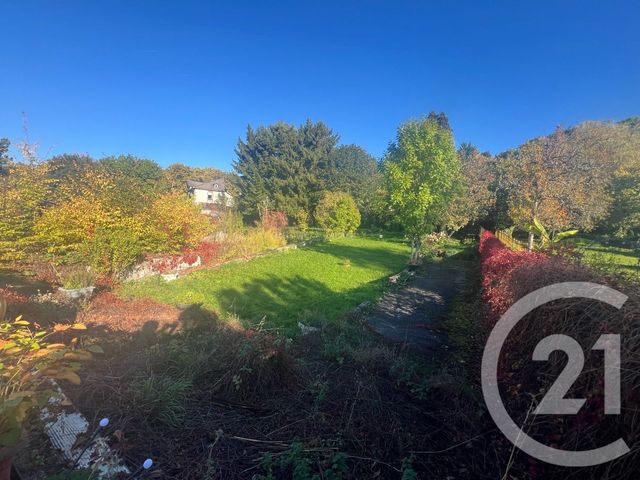 Afficher la photo en grand Appartement F3 à vendre - 3 pièces - 92.22 m2 - AURILLAC - 15 - AUVERGNE - Century 21 Pradel Immobilier