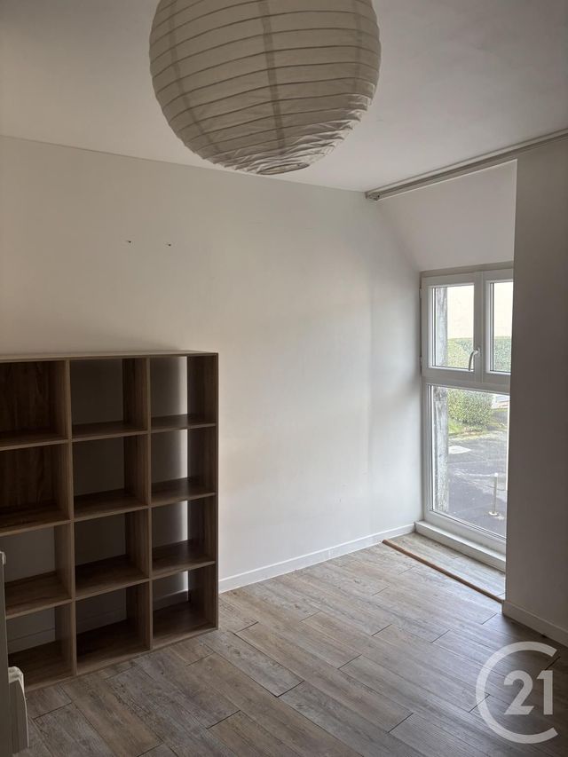 Appartement T2 à louer - 3 pièces - 70.0 m2 - AURILLAC - 15 - AUVERGNE - Century 21 Pradel Immobilier