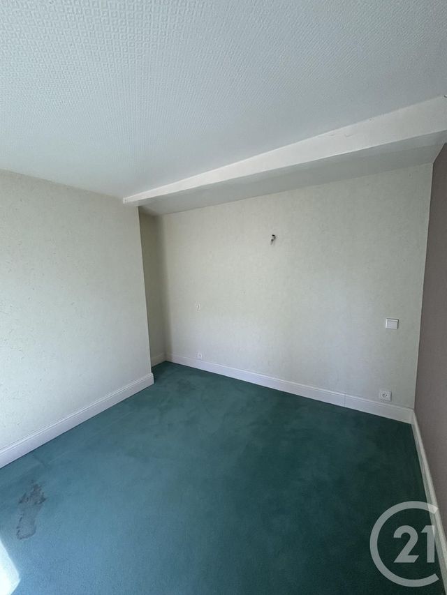 Afficher la photo en grand Appartement T3 à louer - 3 pièces - 74.0 m2 - AURILLAC - 15 - AUVERGNE - Century 21 Pradel Immobilier