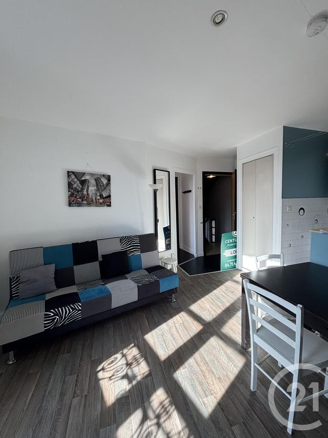 Appartement T2 à louer - 2 pièces - 35.89 m2 - AURILLAC - 15 - AUVERGNE - Century 21 Pradel Immobilier