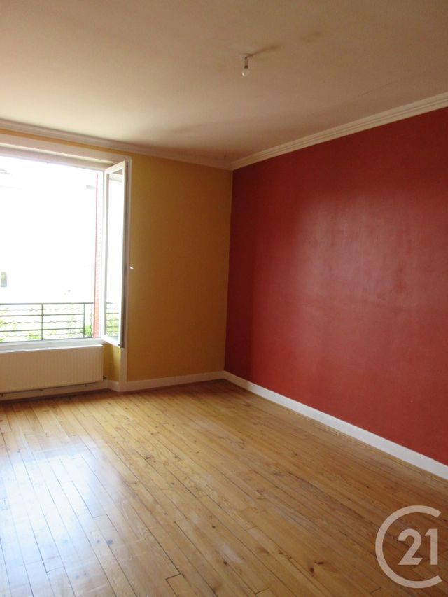 Afficher la photo en grand Appartement T2 à louer - 2 pièces - 55.38 m2 - AURILLAC - 15 - AUVERGNE - Century 21 Pradel Immobilier