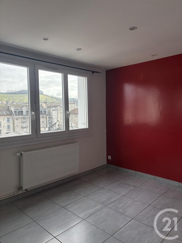 Appartement T2 à louer - 2 pièces - 40.0 m2 - AURILLAC - 15 - AUVERGNE - Century 21 Pradel Immobilier