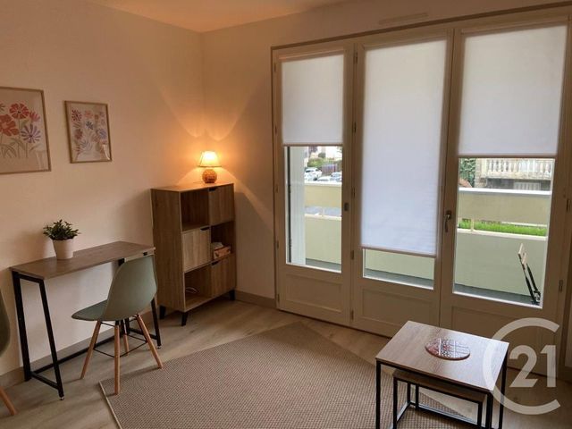 Appartement Studio à louer - 1 pièce - 18.44 m2 - ARPAJON SUR CERE - 15 - AUVERGNE - Century 21 Pradel Immobilier