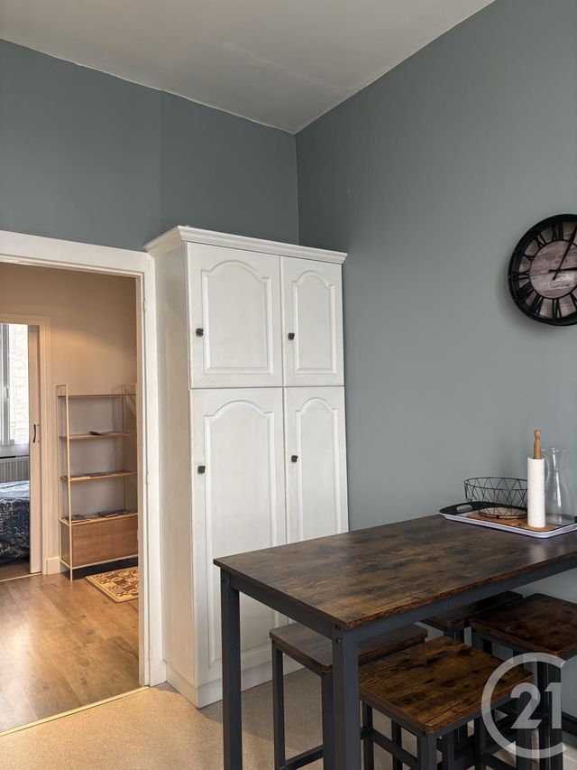 Appartement T3 à louer - 3 pièces - 80.0 m2 - AURILLAC - 15 - AUVERGNE - Century 21 Pradel Immobilier