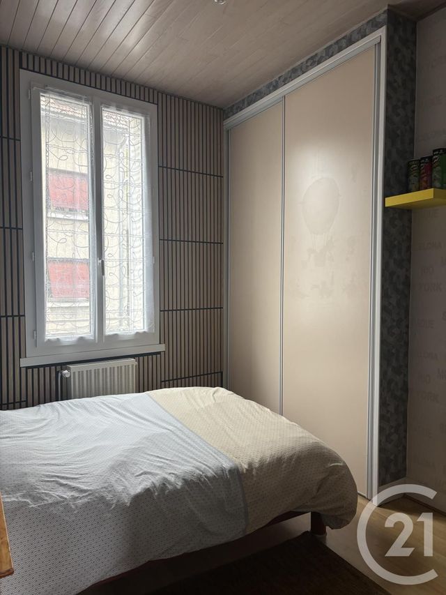Appartement T3 à louer - 3 pièces - 80.0 m2 - AURILLAC - 15 - AUVERGNE - Century 21 Pradel Immobilier