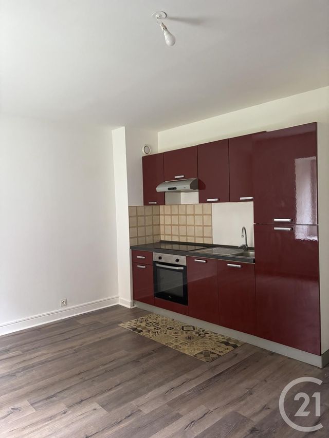Appartement T2 à louer - 2 pièces - 41.78 m2 - AURILLAC - 15 - AUVERGNE - Century 21 Pradel Immobilier