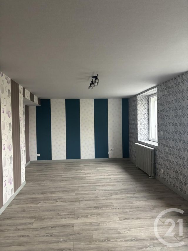 maison à louer - 5 pièces - 120.0 m2 - ST PAUL DES LANDES - 15 - AUVERGNE - Century 21 Pradel Immobilier