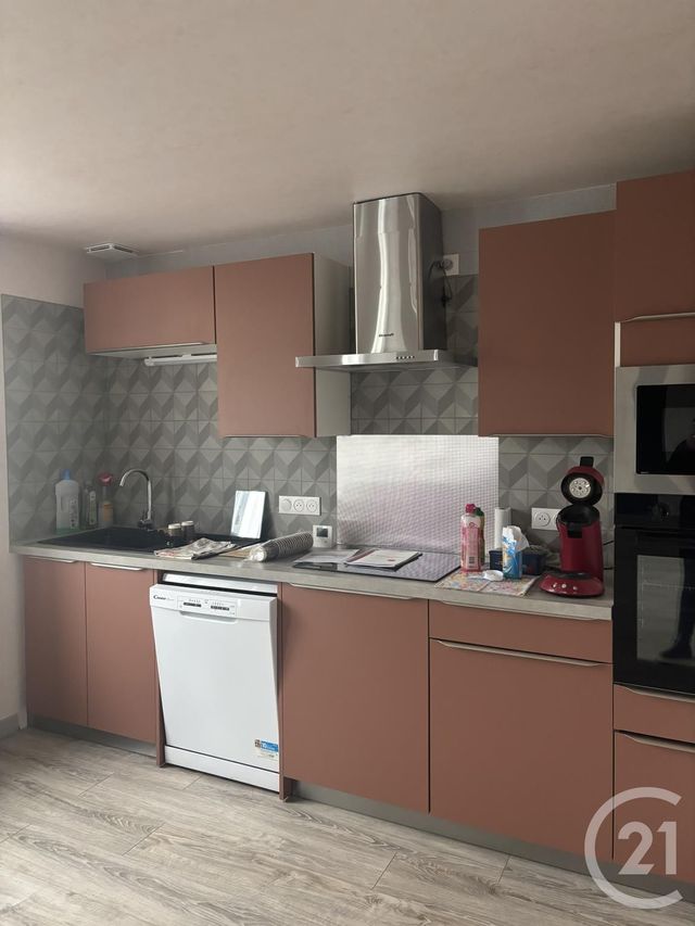 maison à louer - 5 pièces - 120.0 m2 - ST PAUL DES LANDES - 15 - AUVERGNE - Century 21 Pradel Immobilier