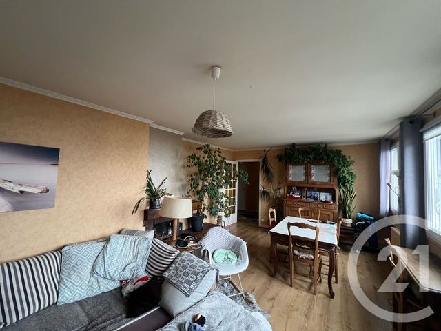 Appartement F4 à vendre - 4 pièces - 72.0 m2 - AURILLAC - 15 - AUVERGNE - Century 21 Pradel Immobilier