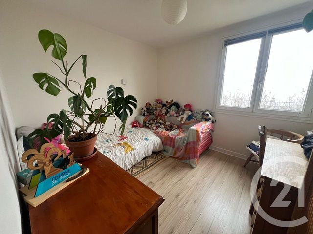 Appartement F4 à vendre - 4 pièces - 72.0 m2 - AURILLAC - 15 - AUVERGNE - Century 21 Pradel Immobilier