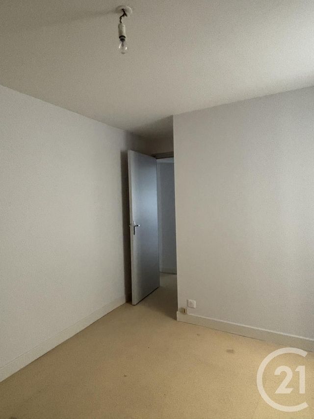 Appartement T3 à louer - 3 pièces - 54.68 m2 - AURILLAC - 15 - AUVERGNE - Century 21 Pradel Immobilier