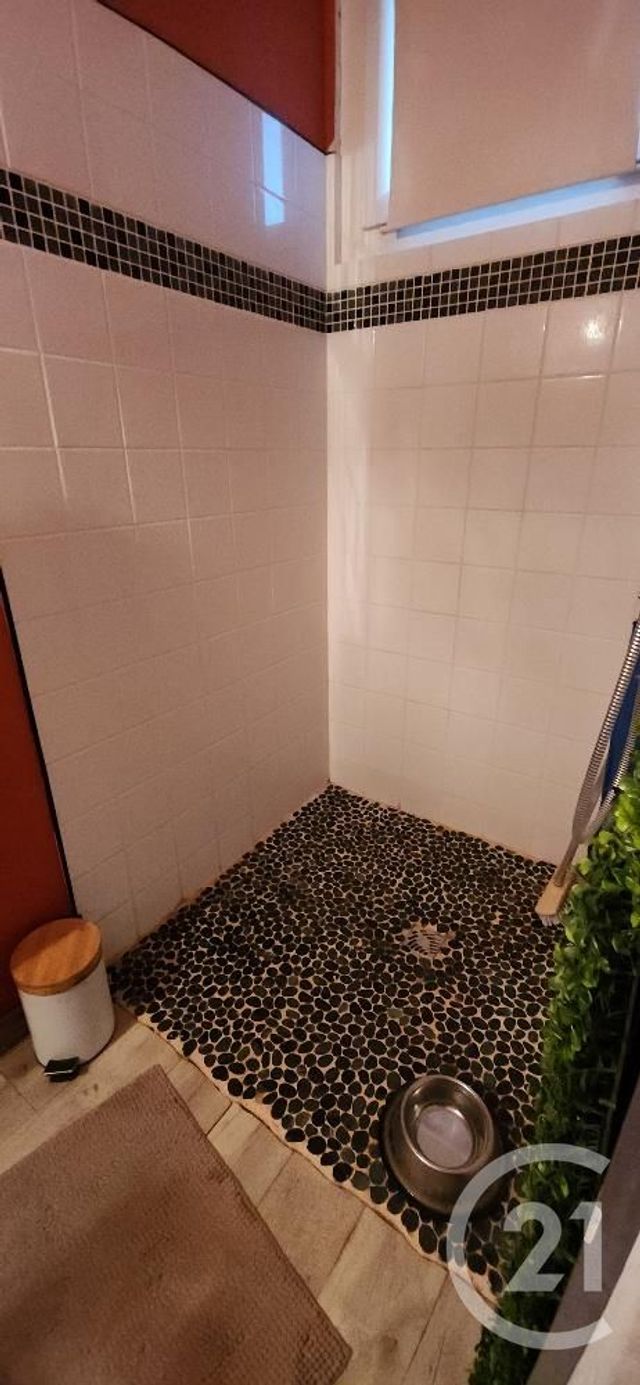 maison à vendre - 5 pièces - 110.0 m2 - LAFEUILLADE EN VEZIE - 15 - AUVERGNE - Century 21 Pradel Immobilier