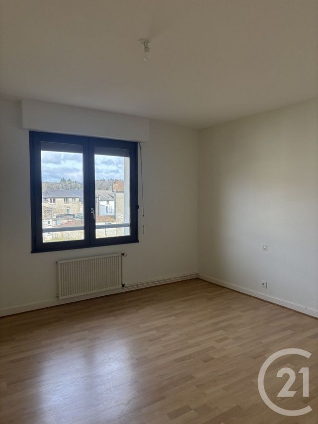 Appartement T5 à louer - 5 pièces - 126.0 m2 - LE ROUGET PERS - 15 - AUVERGNE - Century 21 Pradel Immobilier