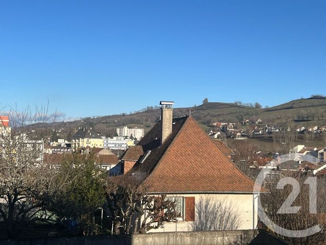 Appartement F4 à vendre - 5 pièces - 94.48 m2 - AURILLAC - 15 - AUVERGNE - Century 21 Pradel Immobilier