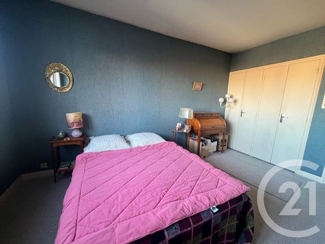Appartement F4 à vendre - 5 pièces - 94.48 m2 - AURILLAC - 15 - AUVERGNE - Century 21 Pradel Immobilier