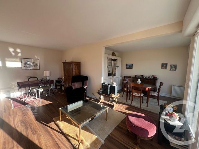 Appartement F4 à vendre - 5 pièces - 94.48 m2 - AURILLAC - 15 - AUVERGNE - Century 21 Pradel Immobilier