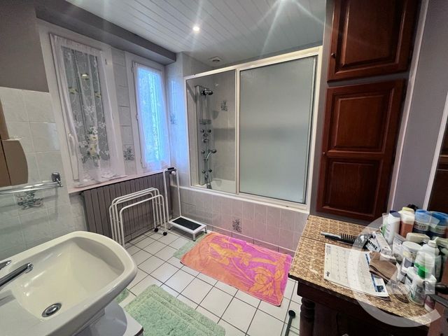 maison à vendre - 9 pièces - 161.0 m2 - LADINHAC - 15 - AUVERGNE - Century 21 Pradel Immobilier