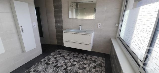 Appartement à vendre - 3 pièces - 65.08 m2 - AURILLAC - 15 - AUVERGNE - Century 21 Pradel Immobilier