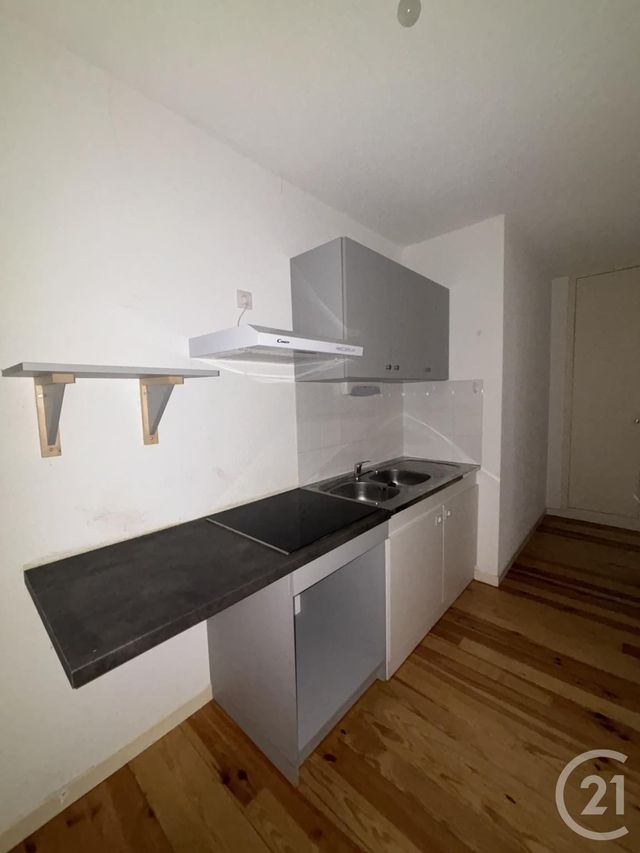 Appartement F2 à louer - 2 pièces - 61.52 m2 - AURILLAC - 15 - AUVERGNE - Century 21 Pradel Immobilier