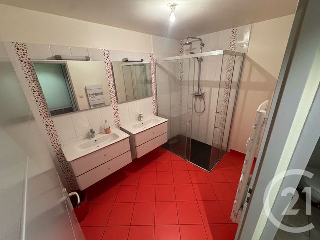 Appartement F4 à vendre - 5 pièces - 95.0 m2 - AURILLAC - 15 - AUVERGNE - Century 21 Pradel Immobilier