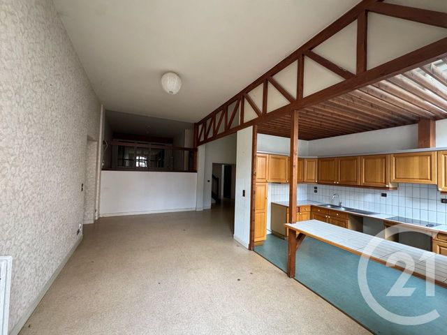 Appartement T6 à vendre - 7 pièces - 120.0 m2 - AURILLAC - 15 - AUVERGNE - Century 21 Pradel Immobilier