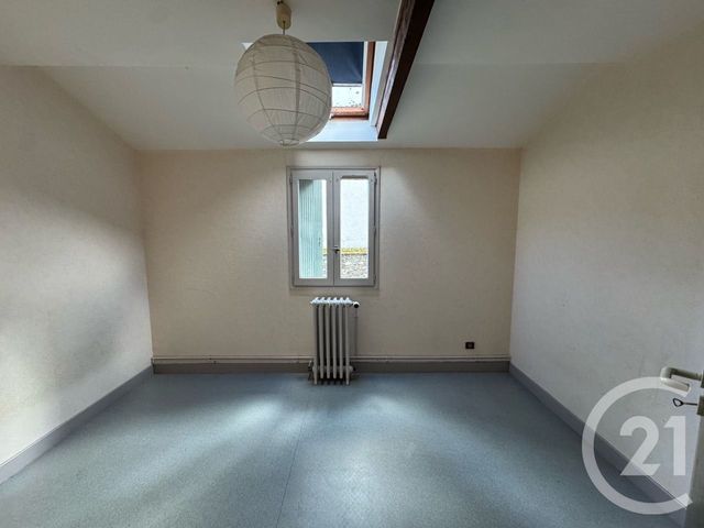 Appartement T6 à vendre - 7 pièces - 120.0 m2 - AURILLAC - 15 - AUVERGNE - Century 21 Pradel Immobilier
