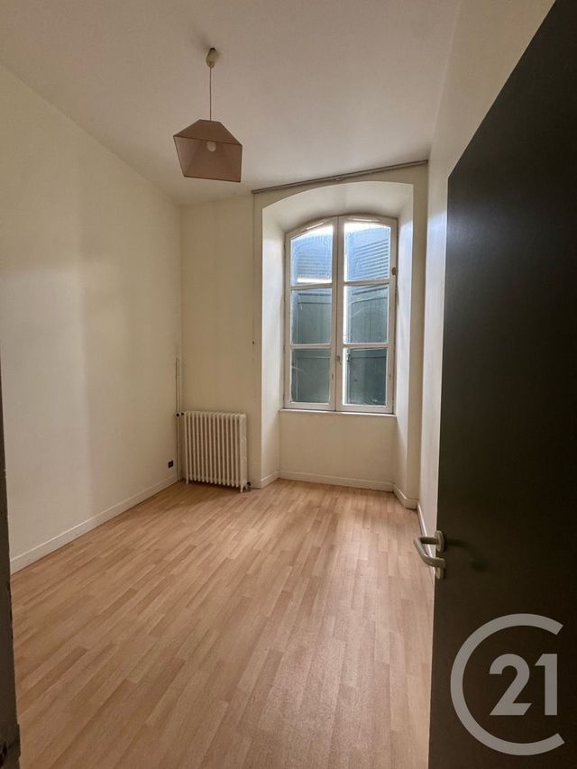 Appartement T6 à vendre - 7 pièces - 120.0 m2 - AURILLAC - 15 - AUVERGNE - Century 21 Pradel Immobilier
