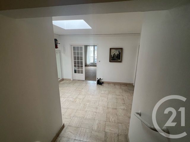 Appartement F6 à vendre - 6 pièces - 164.0 m2 - AURILLAC - 15 - AUVERGNE - Century 21 Pradel Immobilier