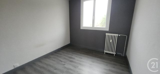 Appartement F4 à vendre - 4 pièces - 67.08 m2 - AURILLAC - 15 - AUVERGNE - Century 21 Pradel Immobilier