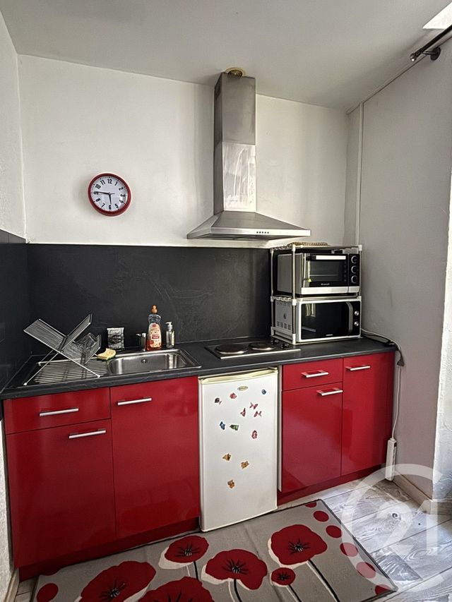 Appartement Studio à louer - 1 pièce - 27.0 m2 - AURILLAC - 15 - AUVERGNE - Century 21 Pradel Immobilier