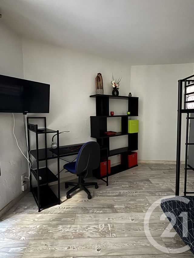 Appartement Studio à louer - 1 pièce - 27.0 m2 - AURILLAC - 15 - AUVERGNE - Century 21 Pradel Immobilier