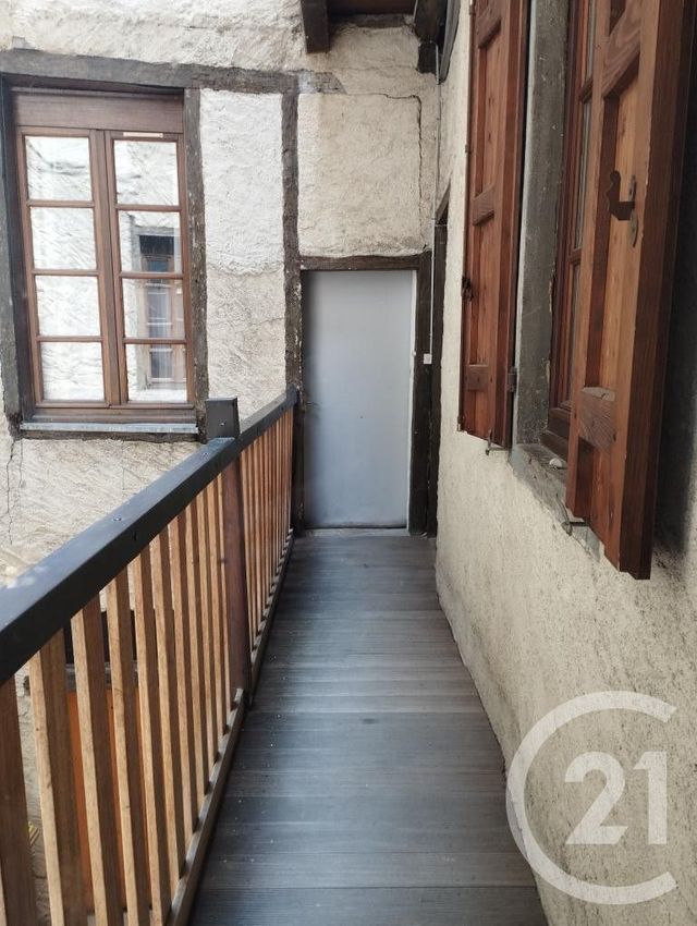 Appartement Studio à louer - 1 pièce - 27.0 m2 - AURILLAC - 15 - AUVERGNE - Century 21 Pradel Immobilier