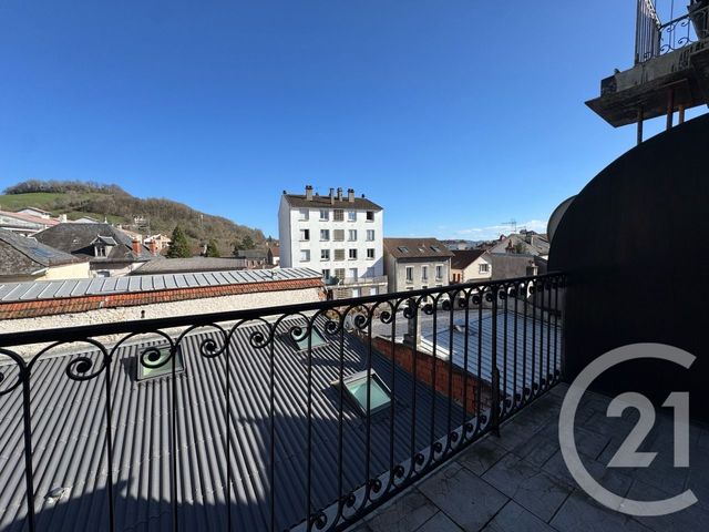 Appartement T3 à vendre - 4 pièces - 57.0 m2 - AURILLAC - 15 - AUVERGNE - Century 21 Pradel Immobilier