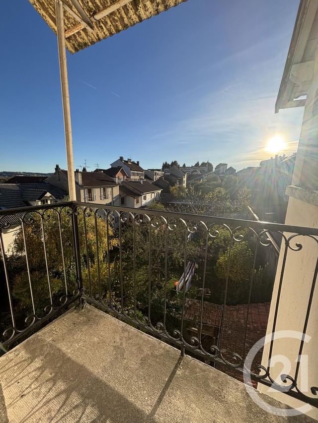 Appartement T2 à louer - 2 pièces - 48.0 m2 - AURILLAC - 15 - AUVERGNE - Century 21 Pradel Immobilier
