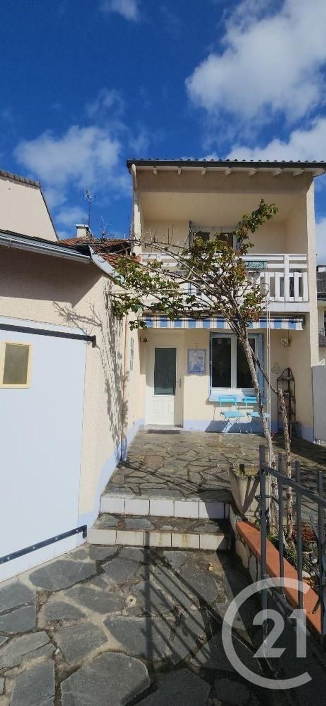 maison à vendre - 6 pièces - 90.0 m2 - AURILLAC - 15 - AUVERGNE - Century 21 Pradel Immobilier