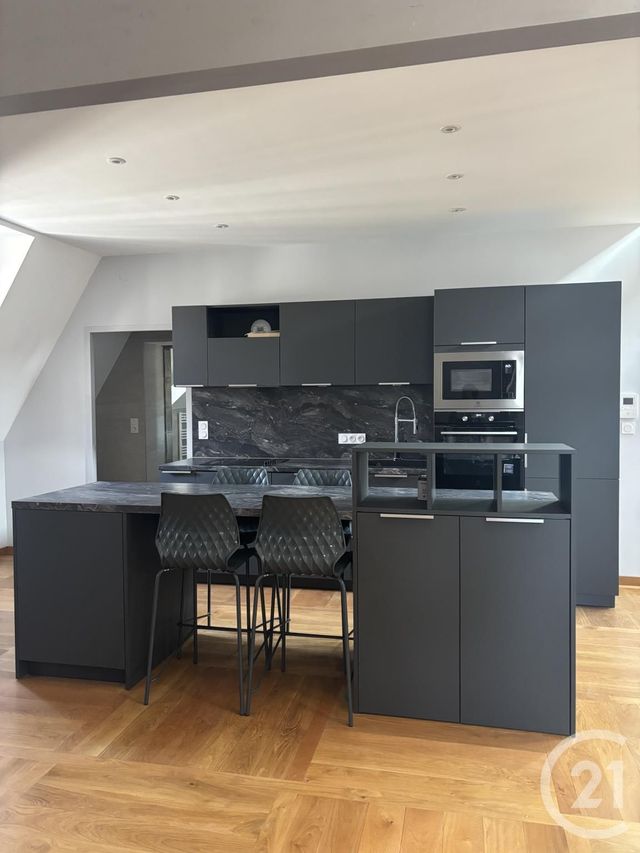 Appartement Duplex à louer - 2 pièces - 80.0 m2 - AURILLAC - 15 - AUVERGNE - Century 21 Pradel Immobilier