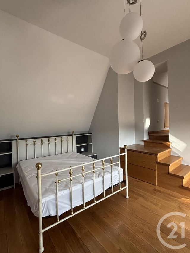 Appartement Duplex à louer - 2 pièces - 80.0 m2 - AURILLAC - 15 - AUVERGNE - Century 21 Pradel Immobilier