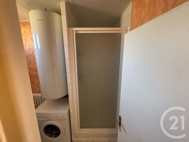 Appartement F4 à vendre - 3 pièces - 65.0 m2 - AURILLAC - 15 - AUVERGNE - Century 21 Pradel Immobilier