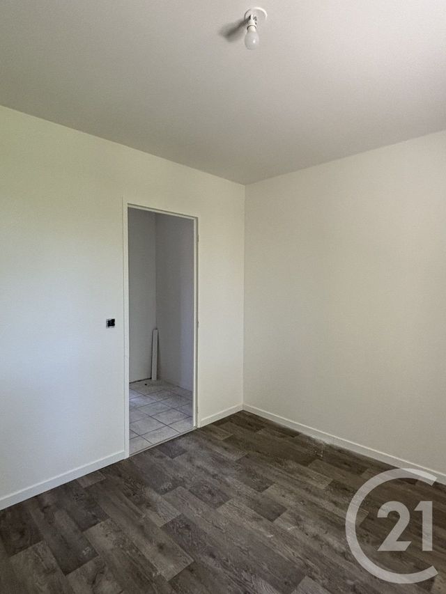 maison à louer - 4 pièces - 85.0 m2 - YTRAC - 15 - AUVERGNE - Century 21 Pradel Immobilier