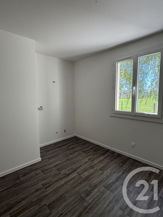 maison à louer - 4 pièces - 85.0 m2 - YTRAC - 15 - AUVERGNE - Century 21 Pradel Immobilier